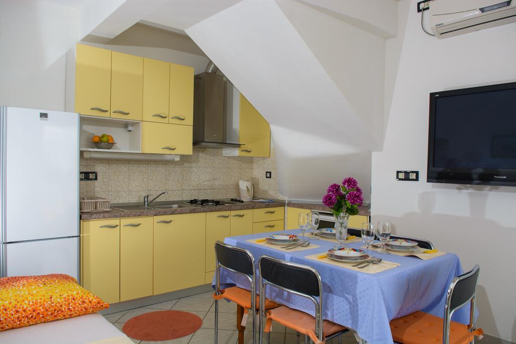 Apartments Jerkunica روغوزنيكا الغرفة الصورة