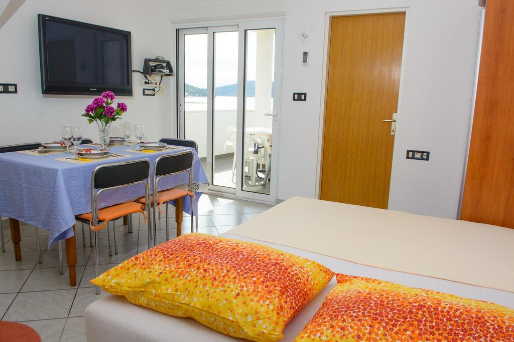 Apartments Jerkunica روغوزنيكا الغرفة الصورة